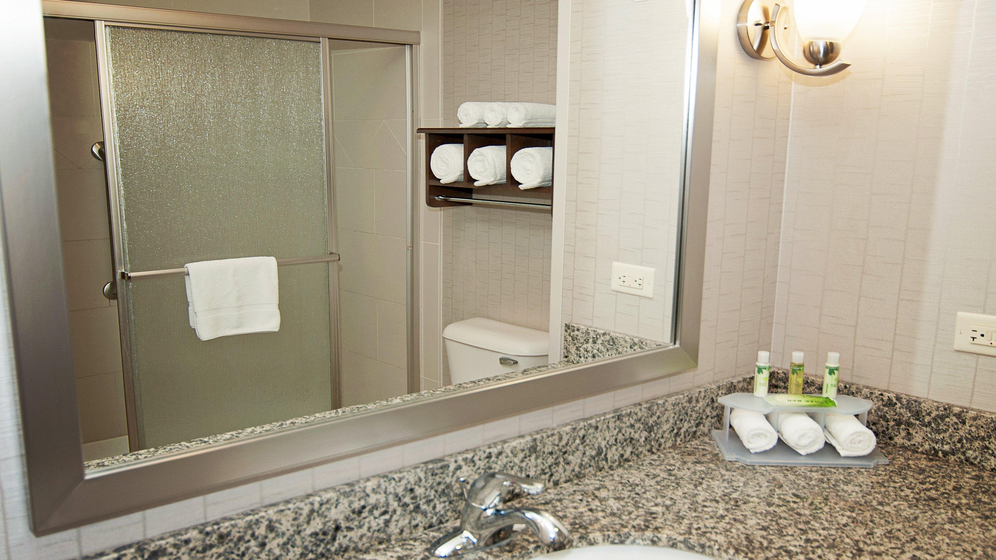 Holiday Inn Express Hotel & Suites Wichita Northeast By Ihg Exterior photo