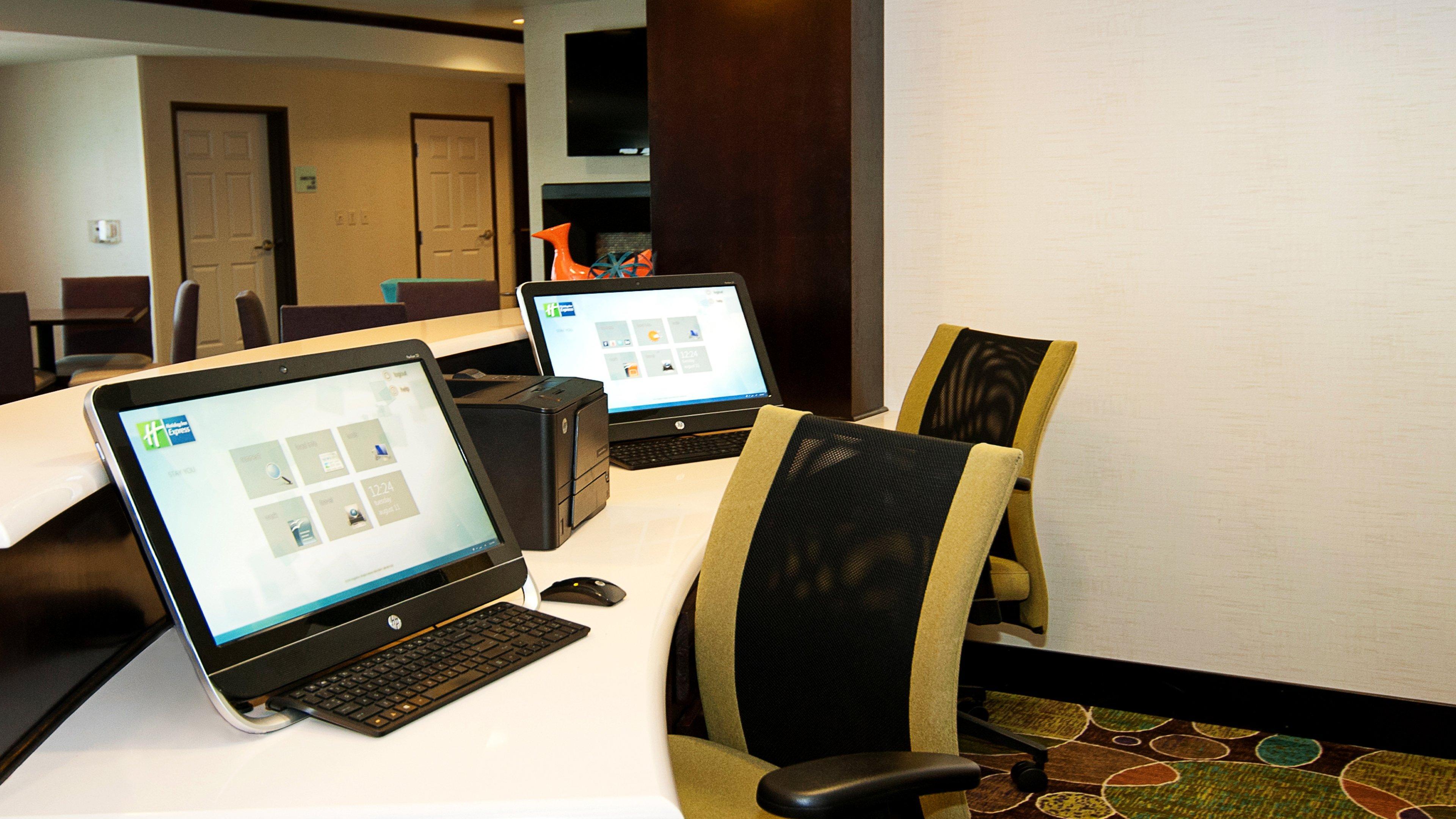 Holiday Inn Express Hotel & Suites Wichita Northeast By Ihg Exterior photo